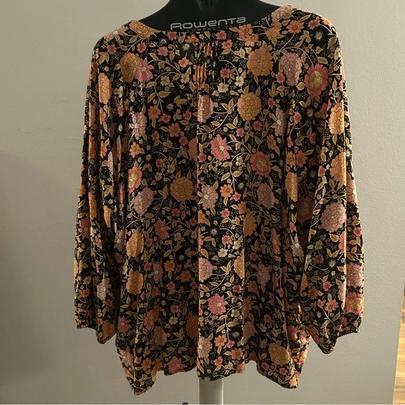 Jones New York Floral Blouse - Black, Orange and Pink 3X - Picture 2 of 8